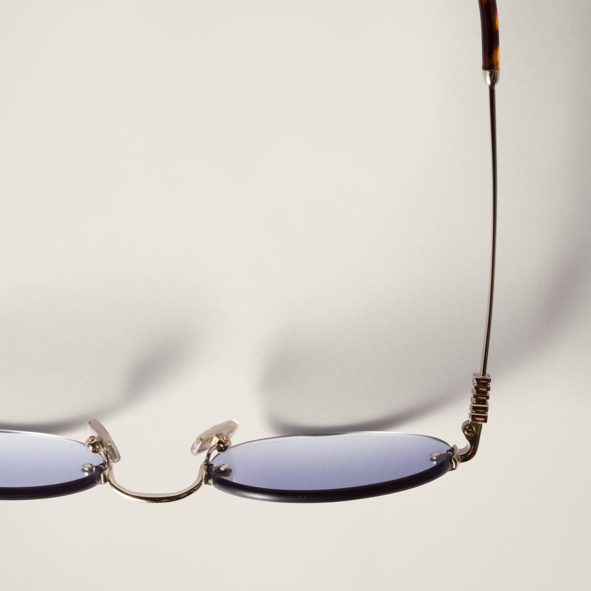Miu Miu Logo sunglasses - Image 5